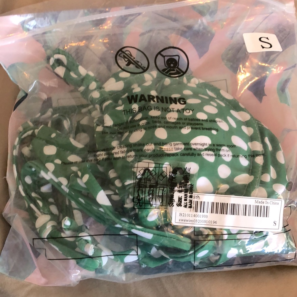Shein small new in bag green polka dot underwire bikini.